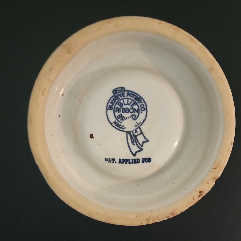 Buckeye Pottery Co. Blue Ribbon Brand Macomb ILLINOIS tray dish chicken waterer